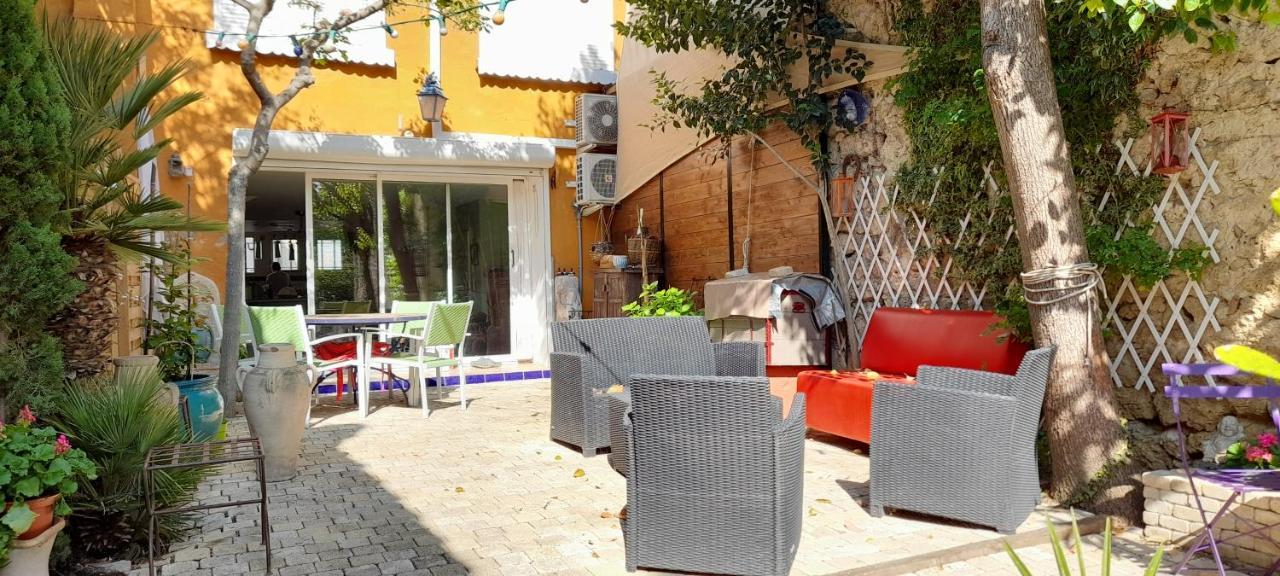 Bed and Breakfast Le Jardin Montbazin Exterior foto